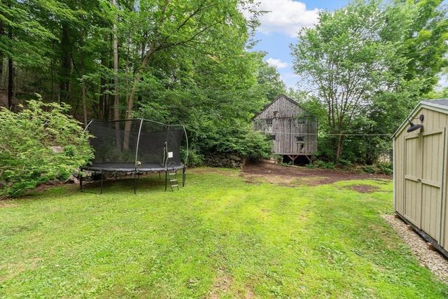 15 Chapel Street, Ashburnham, MA 01430