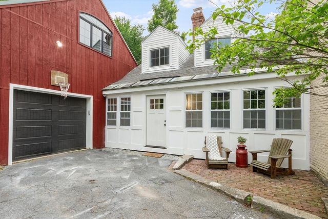 15 Chapel Street, Ashburnham, MA 01430