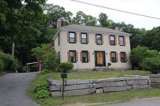 15 Chapel Street, Ashburnham, MA 01430
