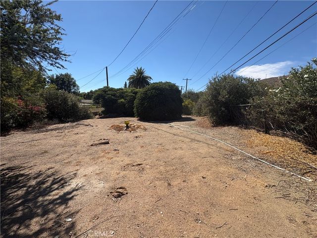 1220 W Marshall, San Bernardino, CA 92405