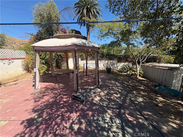 1220 W Marshall, San Bernardino, CA 92405