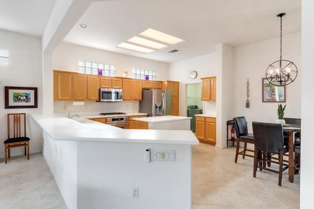 35916 Calloway Lane, Palm Desert, CA 92211