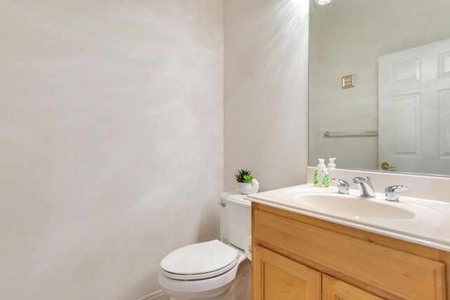 35916 Calloway Lane, Palm Desert, CA 92211