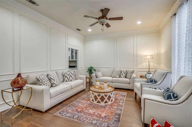 4601 Edge Creek Lane, Arlington, TX 76017