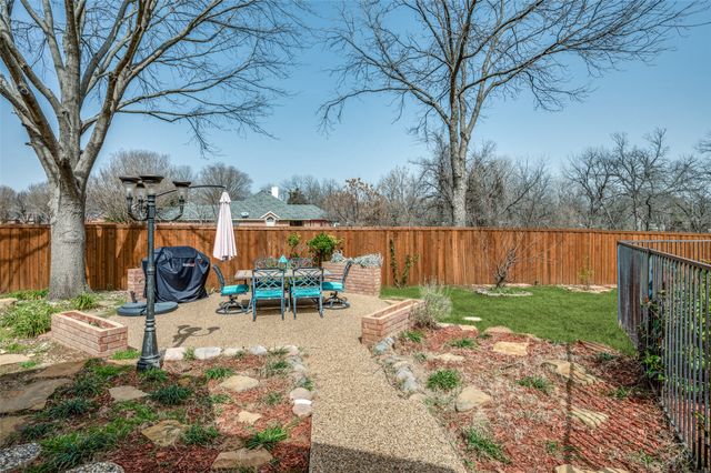 4601 Edge Creek Lane, Arlington, TX 76017