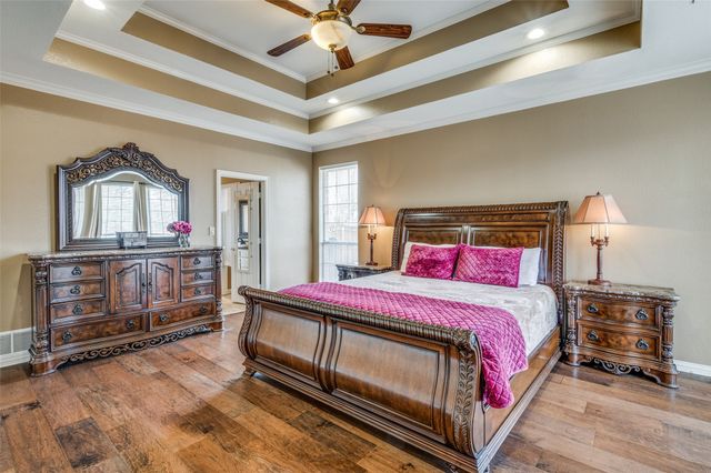 4601 Edge Creek Lane, Arlington, TX 76017
