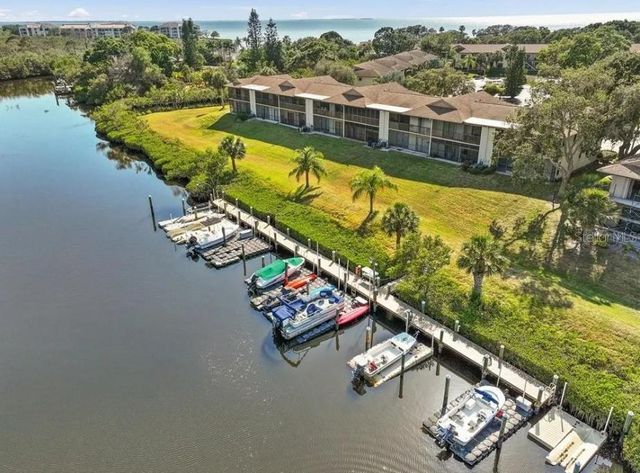 1669 SEASCAPE CIRCLE 1669, Tarpon Springs, FL 34689