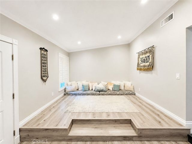 10151 Larwin 3, Chatsworth, CA 91311