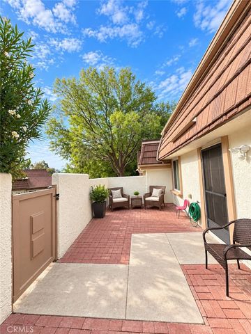 10151 Larwin 3, Chatsworth, CA 91311
