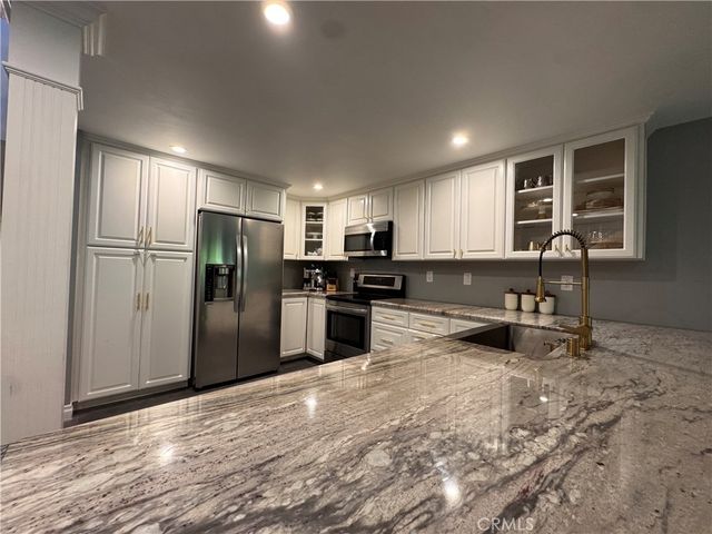 10151 Larwin 3, Chatsworth, CA 91311