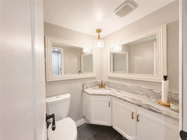 10151 Larwin 3, Chatsworth, CA 91311