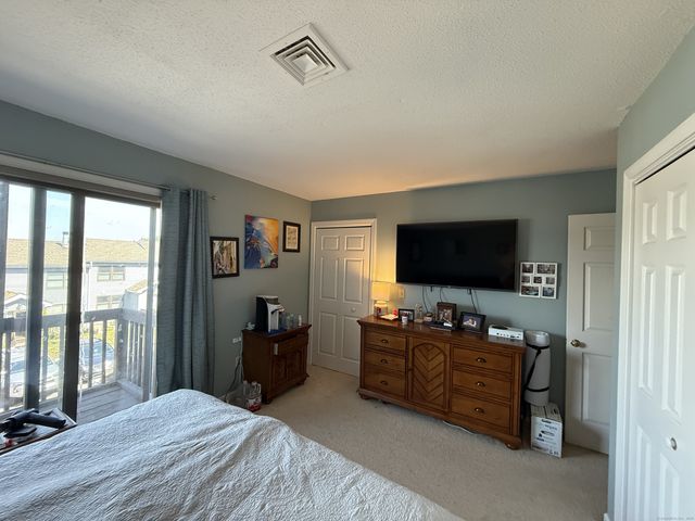 810 Lake Vista Drive 810, East Hampton, CT 06424