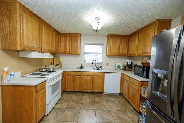 618 Wellsford Rd, Modesto, CA 95357