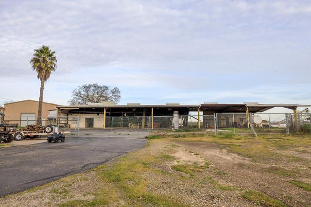 618 Wellsford Rd, Modesto, CA 95357
