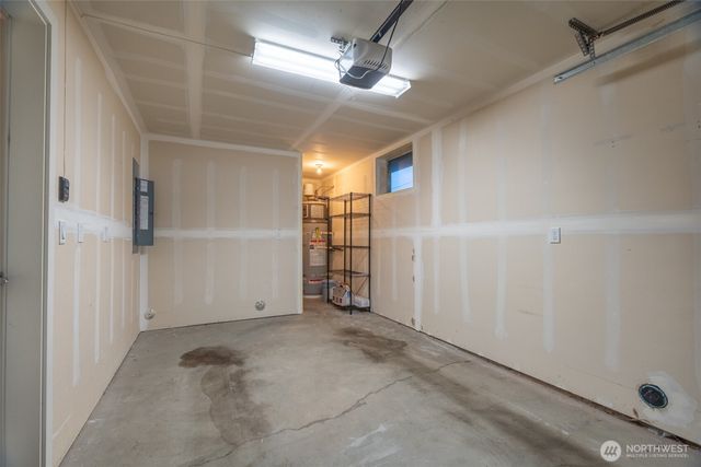 4413 Meridian Avenue N, Seattle, WA 98103