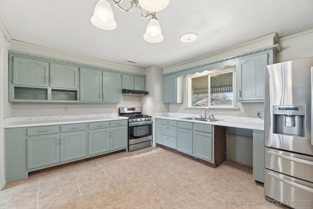 313 N Cummings Avenue, Bartlesville, OK 74006