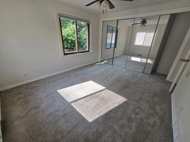 3815 Oak Street N, Brooklyn Center, MN 55429