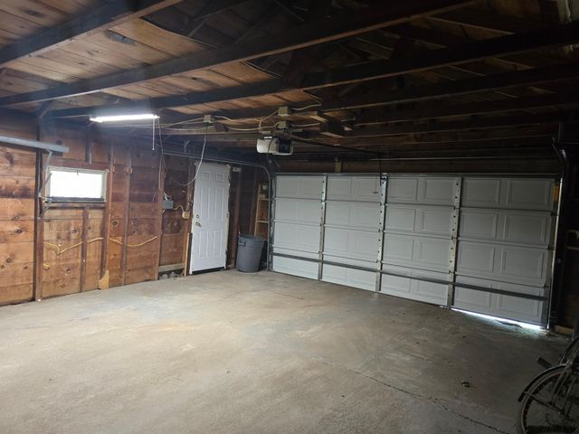 3815 Oak Street N, Brooklyn Center, MN 55429