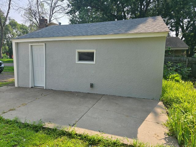 3815 Oak Street N, Brooklyn Center, MN 55429