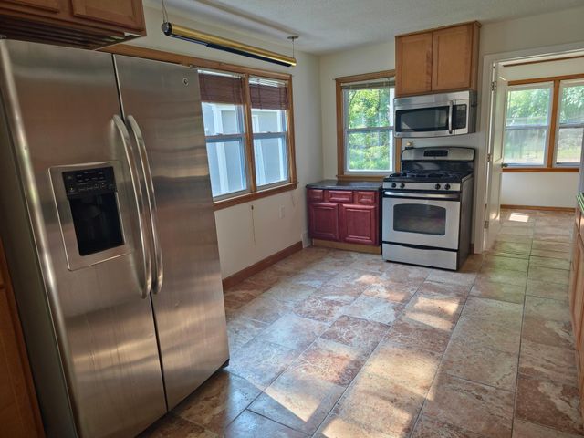 3815 Oak Street N, Brooklyn Center, MN 55429