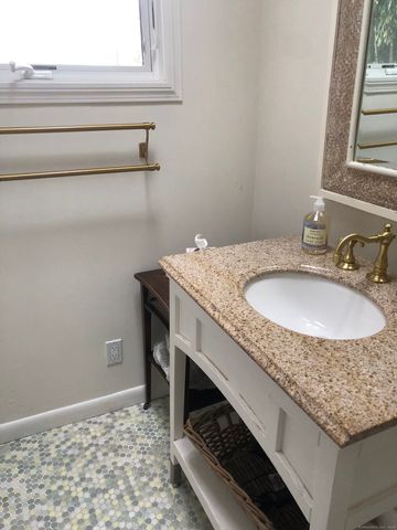 9 Rowland Place, Westport, CT 06880