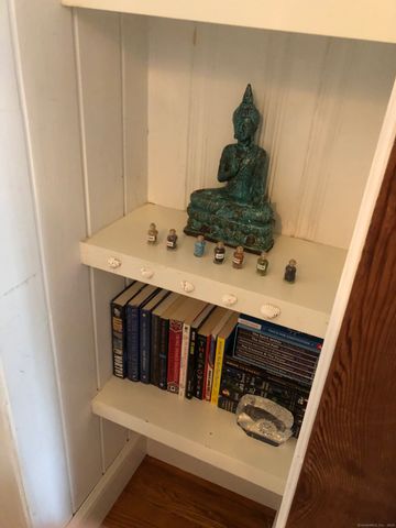 9 Rowland Place, Westport, CT 06880