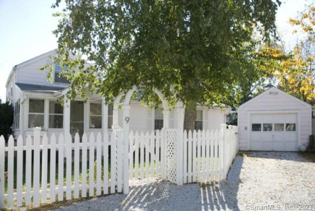 9 Rowland Place, Westport, CT 06880