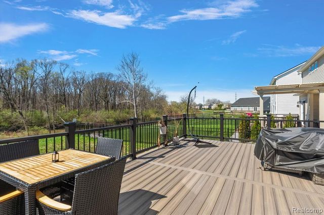 20714 Frisco Drive, Clinton Township, MI 48038