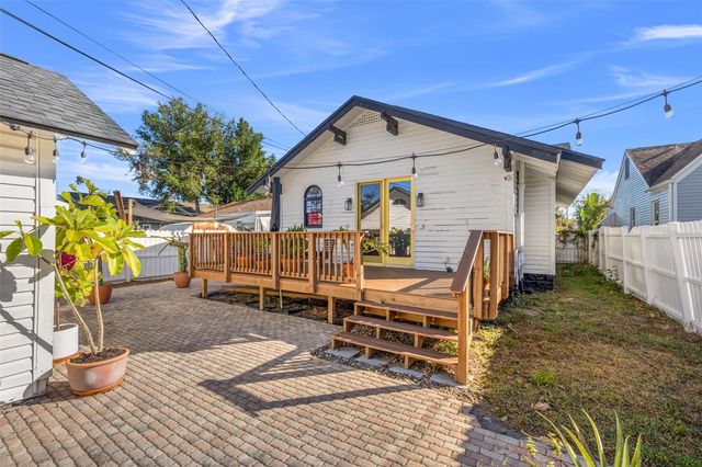 2747 3RD AVENUE N, St Petersburg, FL 33713