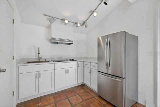 2747 3RD AVENUE N, St Petersburg, FL 33713