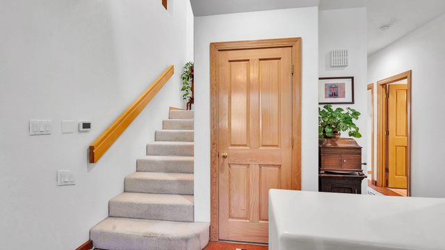 535 Cacahuate SW, Albuquerque, NM 87105