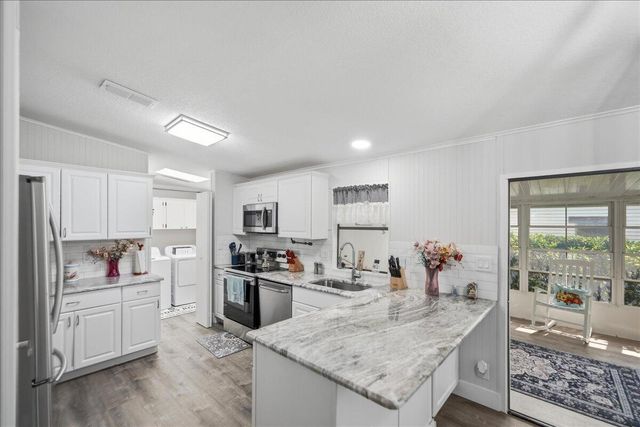 222 Sandy Bottom Place, Fort Pierce, FL 34982