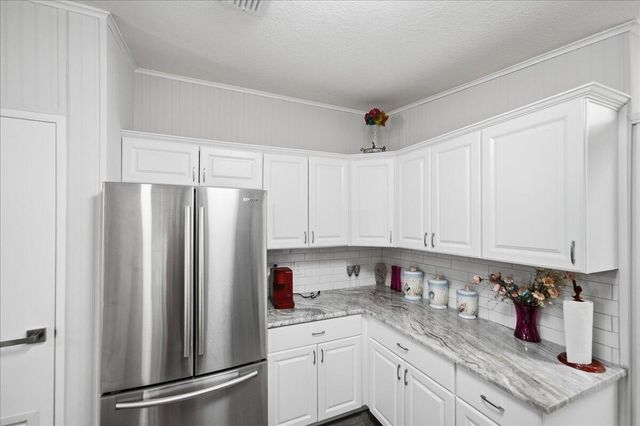 222 Sandy Bottom Place, Fort Pierce, FL 34982