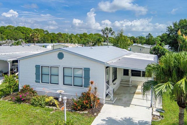 222 Sandy Bottom Place, Fort Pierce, FL 34982