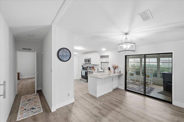 222 Sandy Bottom Place, Fort Pierce, FL 34982