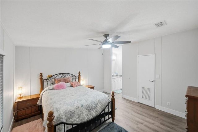 222 Sandy Bottom Place, Fort Pierce, FL 34982