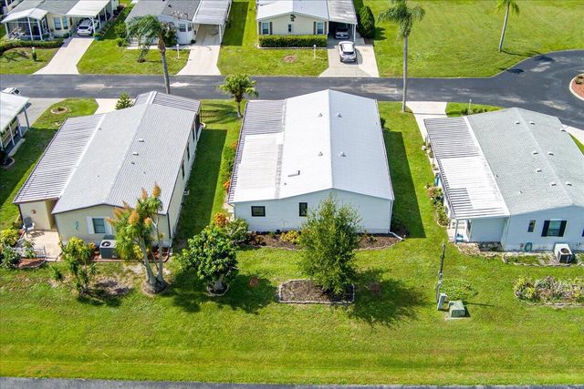 222 Sandy Bottom Place, Fort Pierce, FL 34982
