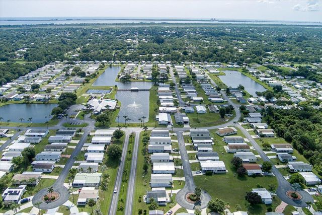 222 Sandy Bottom Place, Fort Pierce, FL 34982