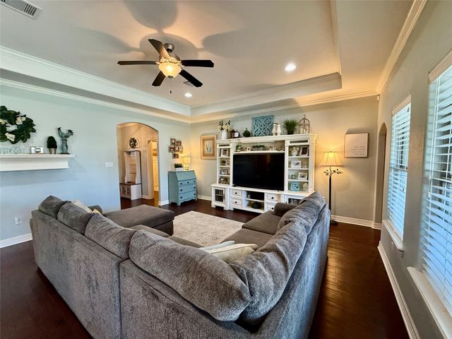 112 Jefferson, Clute, TX 77531