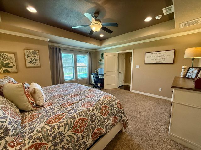 112 Jefferson, Clute, TX 77531