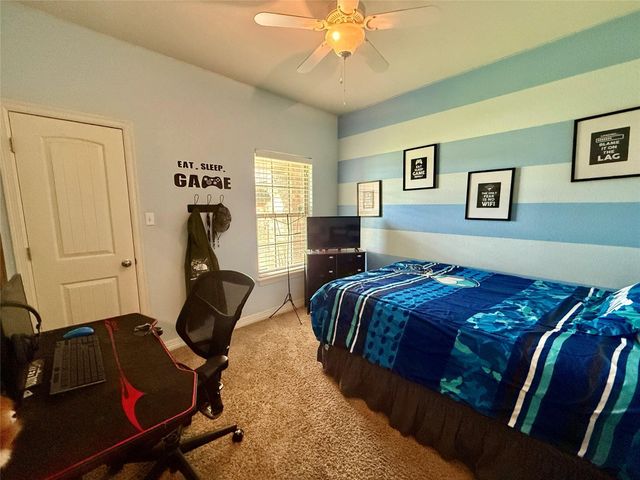 112 Jefferson, Clute, TX 77531