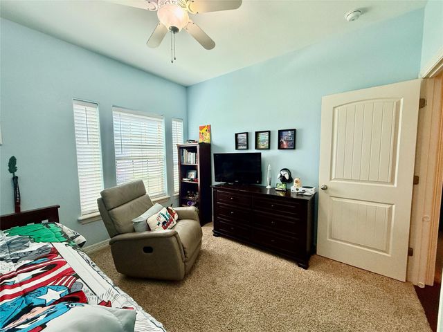 112 Jefferson, Clute, TX 77531