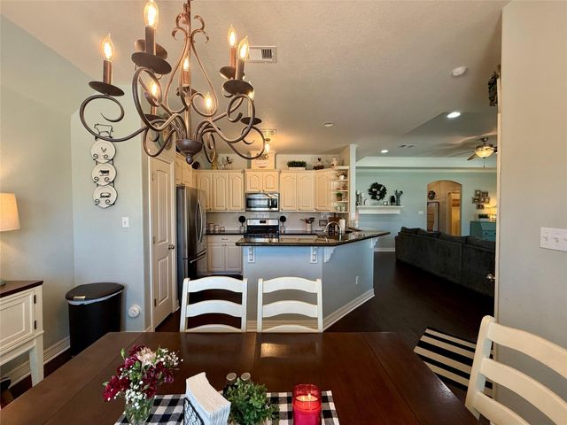 112 Jefferson, Clute, TX 77531