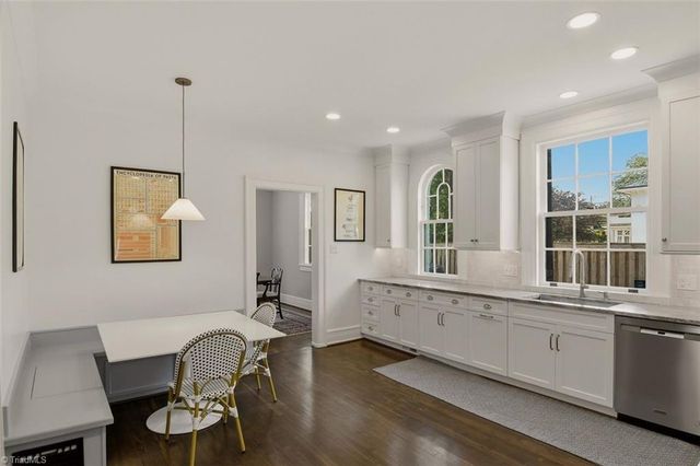419 N Stratford Road, Winston-salem, NC 27104