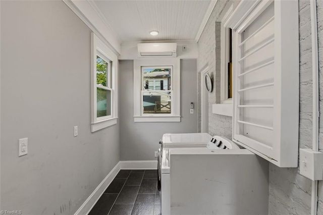 419 N Stratford Road, Winston-salem, NC 27104