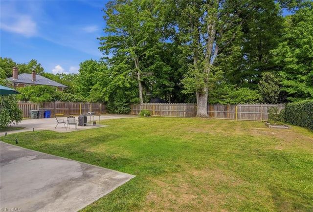 419 N Stratford Road, Winston-salem, NC 27104