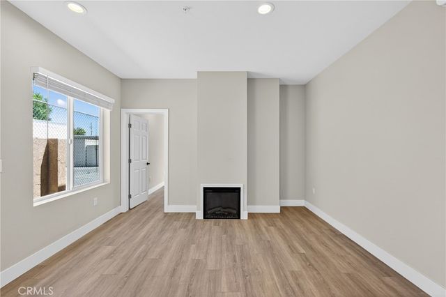 8414 Burnet Avenue, North Hills, CA 91343
