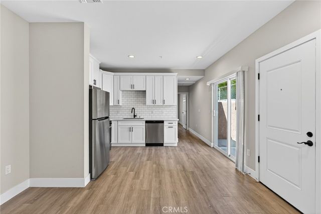 8414 Burnet Avenue, North Hills, CA 91343