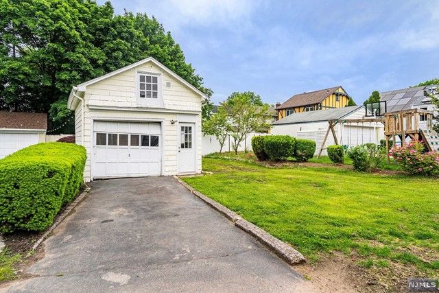 140 Harrison Street, Bloomfield, NJ 07003