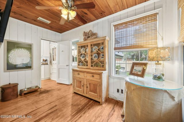 4125 TIMUQUANA Road, Jacksonville, FL 32210